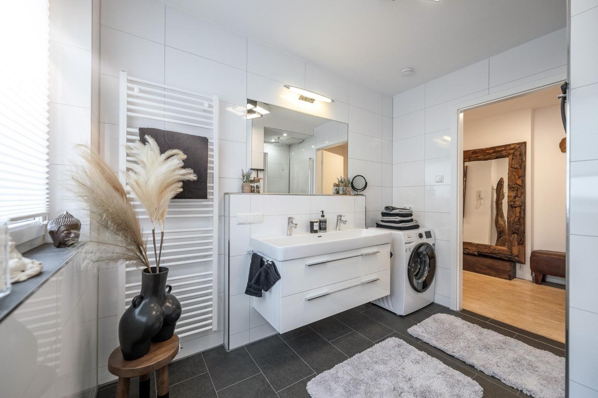 Apartamento Alpenflair / Luxury / 100Qm / Work / Travel / Netflix Penzberg Exterior foto
